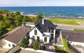 2 Bedroom Beautiful Home In Allinge